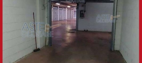 5 bedrooms Apartment in Rome, Italy No. 330821 9