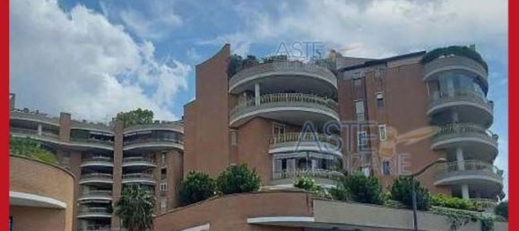 5 bedrooms Apartment in Rome, Italy No. 330821 31