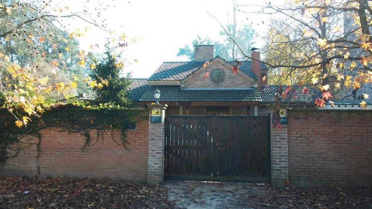 3 bedrooms House in Escobar, Argentina No. 15231