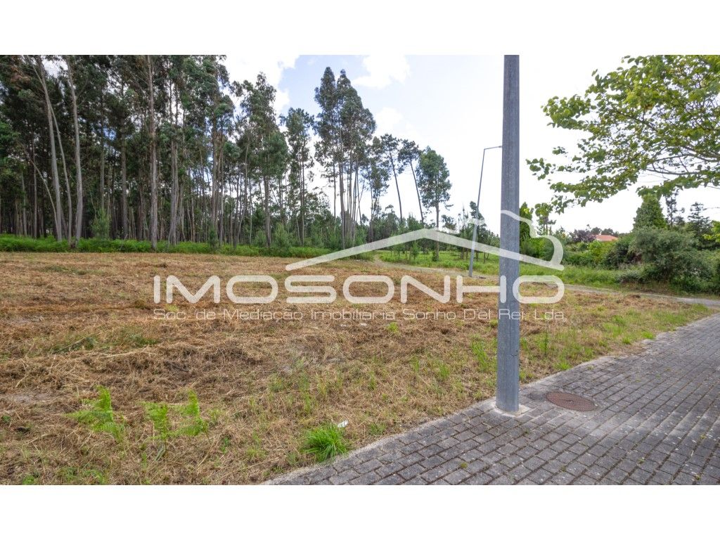  قطعة أرض في Marinha Grande, Portugal 565متر مربع رقم 211937