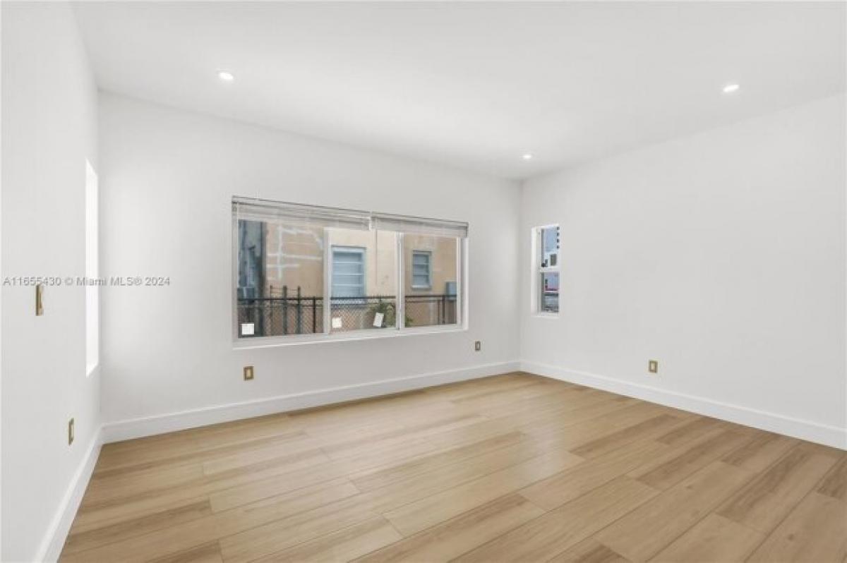 3 bedrooms House in Miami, USA No. 214663