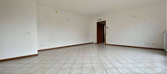 2 bedrooms Apartment in Turbigo, Italy No. 352204 2