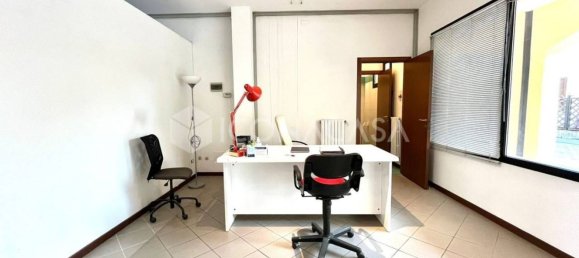 Büro in Bologna, Italy 59m², Nr. 334378 10