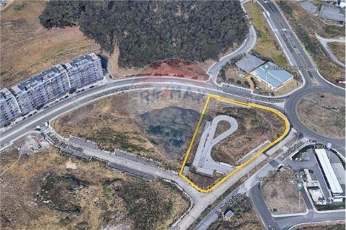 8855m² Commercial property in Loures, Portugal No. 253454