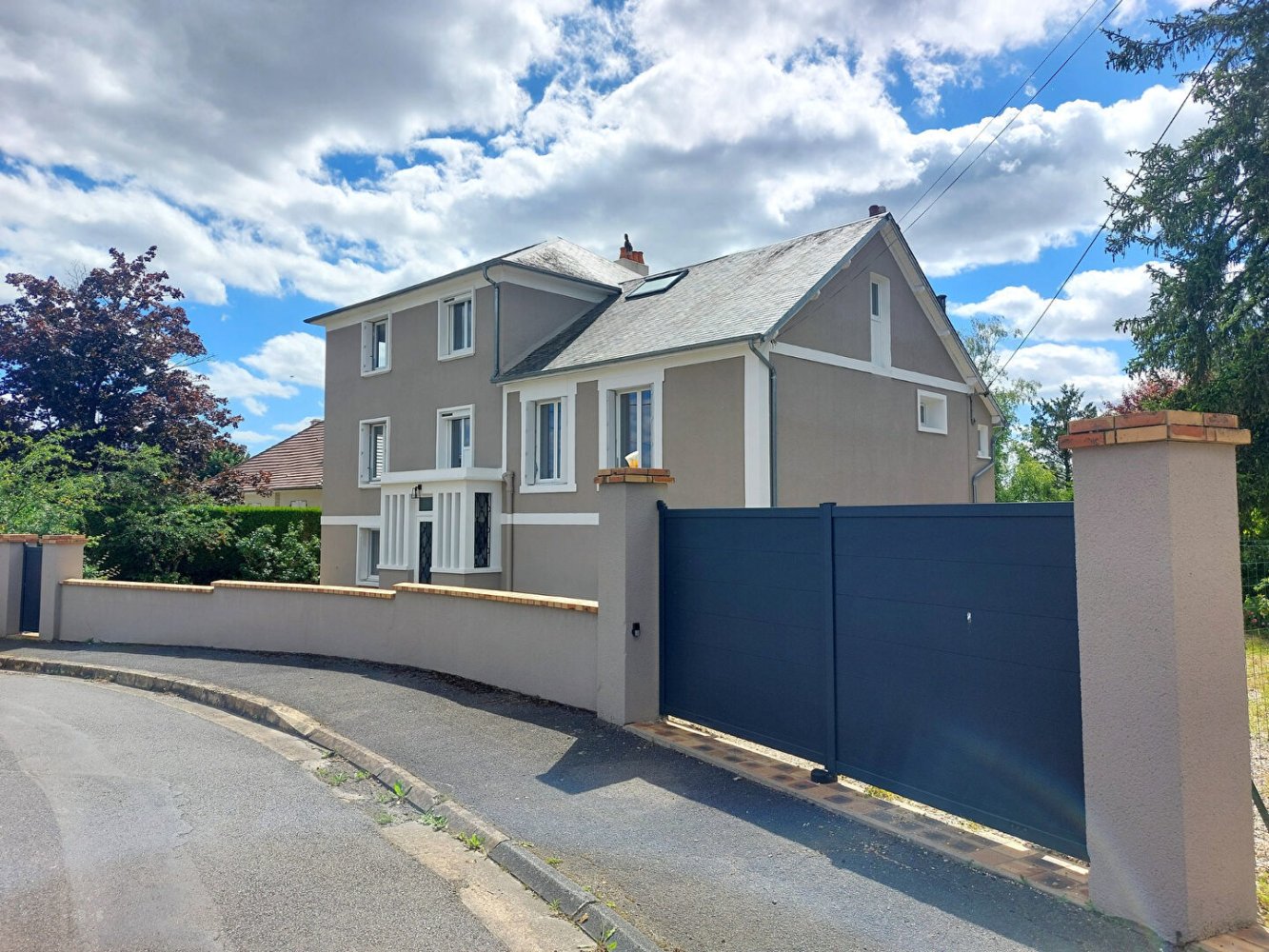 5 bedrooms House in Saint-Doulchard, France No. 58062