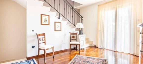 4غرفة فيلا في Labico, Italy رقم 39284 37