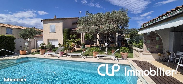 Villa de 3 dormitorios en Montelimar, France No. 301942