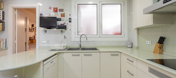 5 bedrooms Apartment in Badalona, Spain No. 172089 3