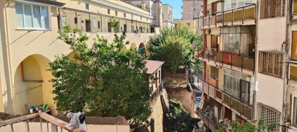 Apartamento T6 em Naples, Italy N.º 373003 7