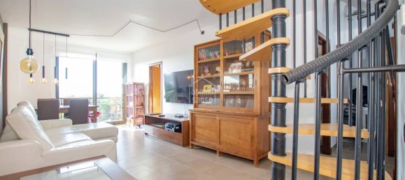 Apartamento de 4 dormitorios en Mahon, Spain No. 5560 14