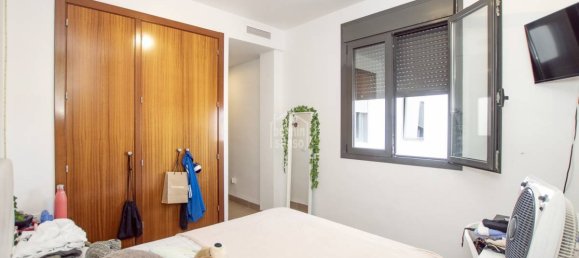 Apartamento de 4 dormitorios en Mahon, Spain No. 5560 7