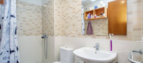 Apartamento de 4 dormitorios en Mahon, Spain No. 5560 6