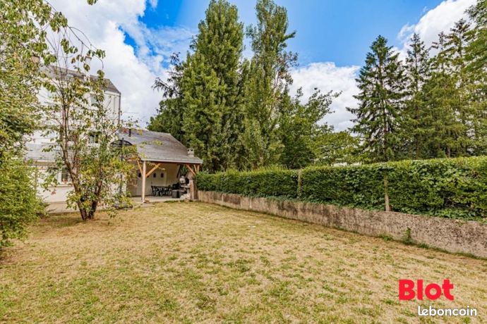 4 bedrooms House in Saint-Herblain, France No. 285484