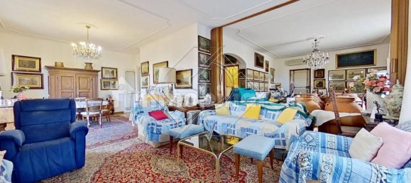 Ático de 4 dormitorios en Florence, Italy No. 207288 4