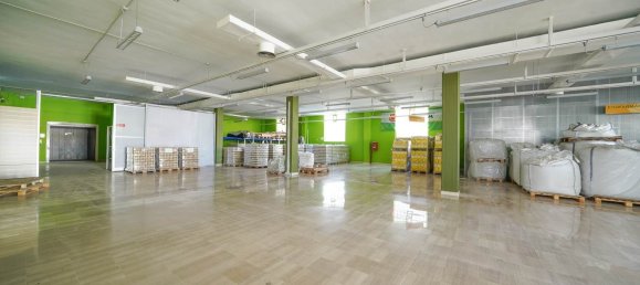 1500m² Warehouse in Gravina in Puglia, Italy No. 110611 9