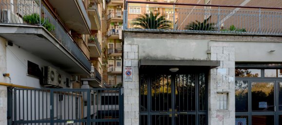 3 bedrooms Apartment in Rome, Italy No. 320929 23