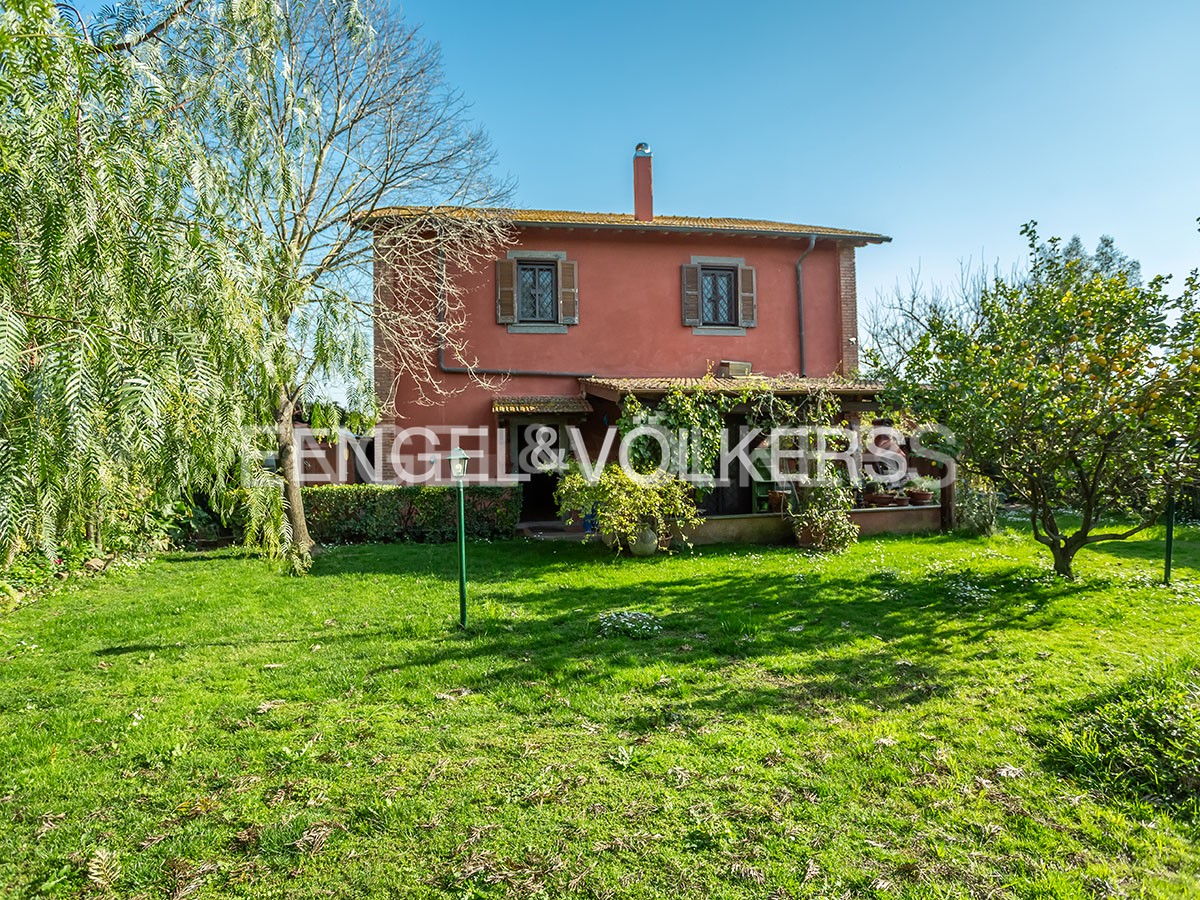 2 bedrooms House in Fiumicino, Italy No. 67622