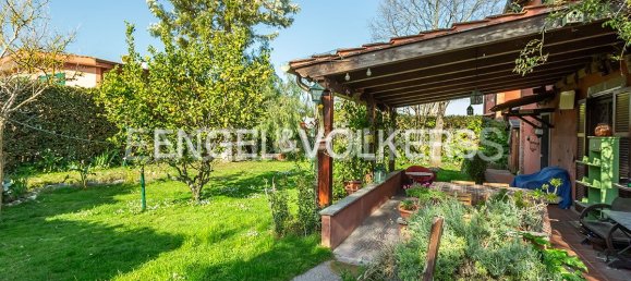 2 bedrooms House in Fiumicino, Italy No. 67622 2