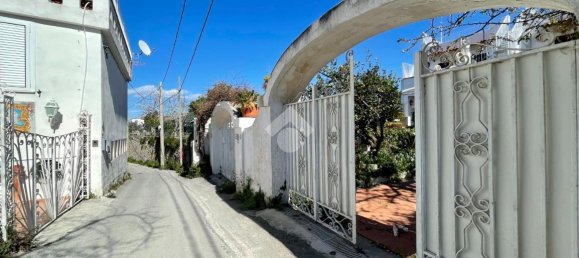 4 rooms House in Lacco Ameno, Italy No. 125315 9