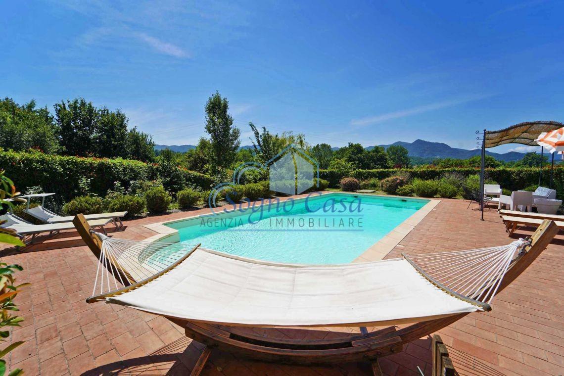 5 bedrooms Villa in Aulla, Italy No. 60288
