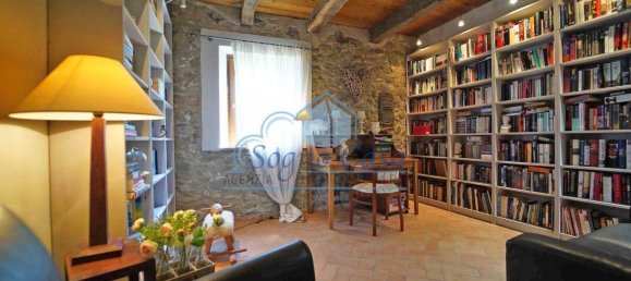 5 bedrooms Villa in Aulla, Italy No. 60288 13