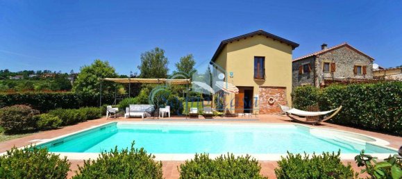 5 bedrooms Villa in Aulla, Italy No. 60288 3