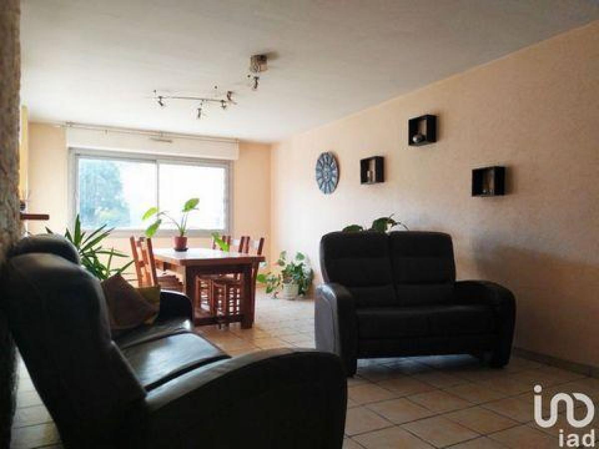 3 bedrooms Condo in Rodez, France No. 27736