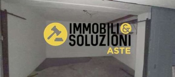 4 rooms Apartment in Varese, Italy No. 5458 25