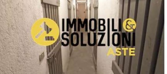 4 rooms Apartment in Varese, Italy No. 5458 23