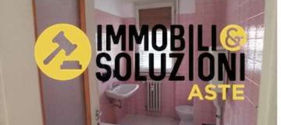 4 rooms Apartment in Varese, Italy No. 5458 22