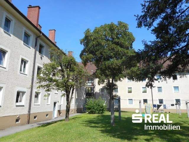 4 rooms Apartment in Linz, Austria No. 225045