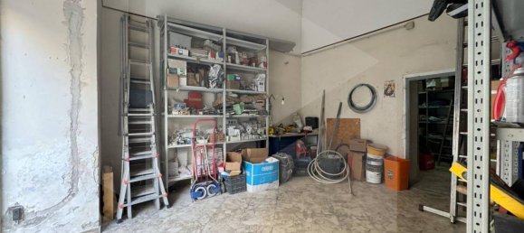 Склад 56м² в Нойкаттаро, Италия № 23243 3