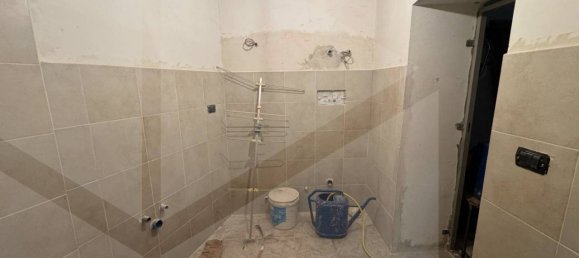 Склад 56м² в Нойкаттаро, Италия № 23243 4