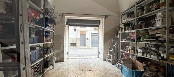 Склад 56м² в Нойкаттаро, Италия № 23243 2