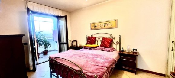 6 rooms Apartment in Signa, Italy No. 48324 28