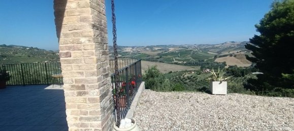 4 غرف نوم فيلا في Città Sant'Angelo, Italy رقم 397701 48