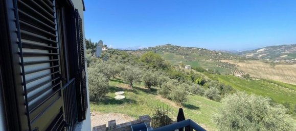 4 غرف نوم فيلا في Città Sant'Angelo, Italy رقم 397701 47