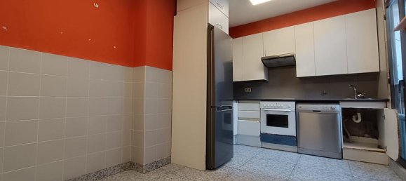 2 bedrooms Apartment in Basque Autonomous Community, Spain No. 155043 9