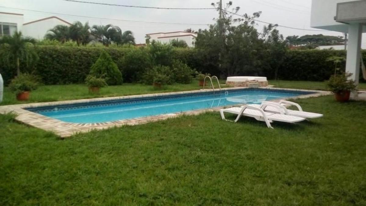 Casa de 4 dormitorios en Valle del Cauca, Colombia No. 3095