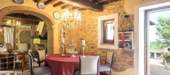 4 bedrooms House in Buti, Italy No. 15595 14