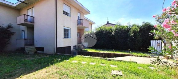 3 Schlafzimmer Villa in Inveruno, Italy, Nr. 273602 3