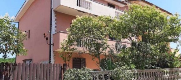 3 rooms Apartment in Marino, Italy No. 2140 4