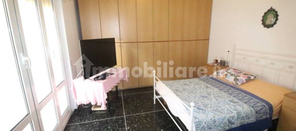 Apartamento de 2 dormitorios en Genoa, Italy No. 39210 4