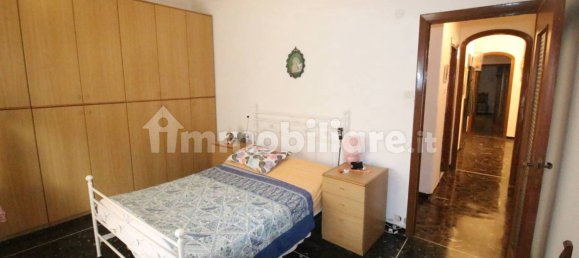 Apartamento de 2 dormitorios en Genoa, Italy No. 39210 5