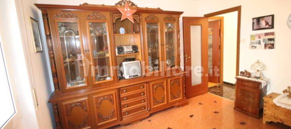 Apartamento de 2 dormitorios en Genoa, Italy No. 39210 13