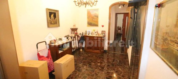 Apartamento de 2 dormitorios en Genoa, Italy No. 39210 6