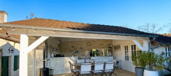 6 bedrooms Castles in Chatellerault, France No. 310029 9