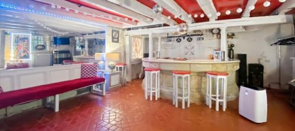 6 bedrooms Castles in Chatellerault, France No. 310029 12