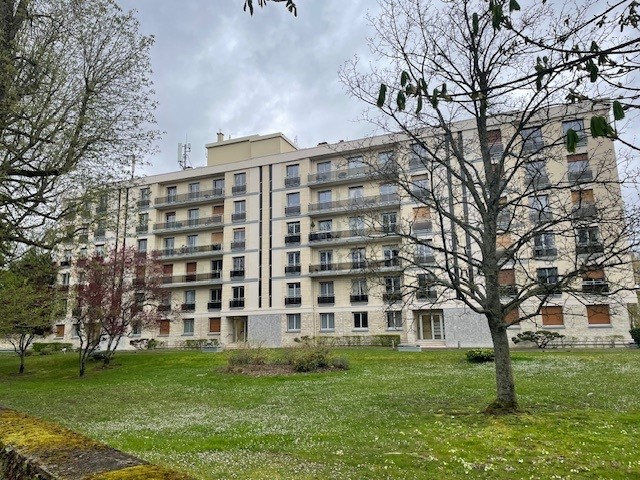 3 غرف نوم شقة في Compiegne, France رقم 76767