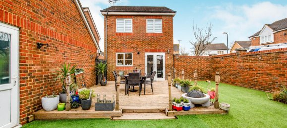 3 bedrooms House in Gravesend, United Kingdom No. 10680 62